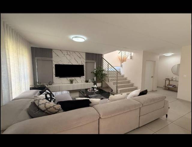 3 BEDROOM HOUSE FOR SALE IN WITKOPPEN